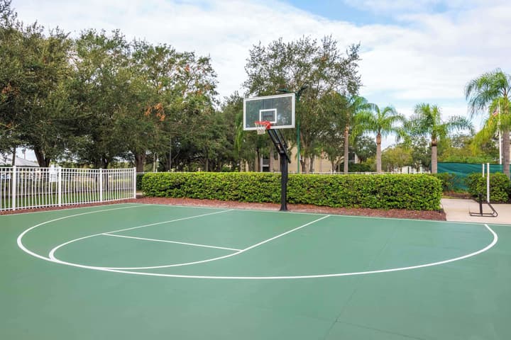 Hilton Vacation Club Cypress Pointe Orlando