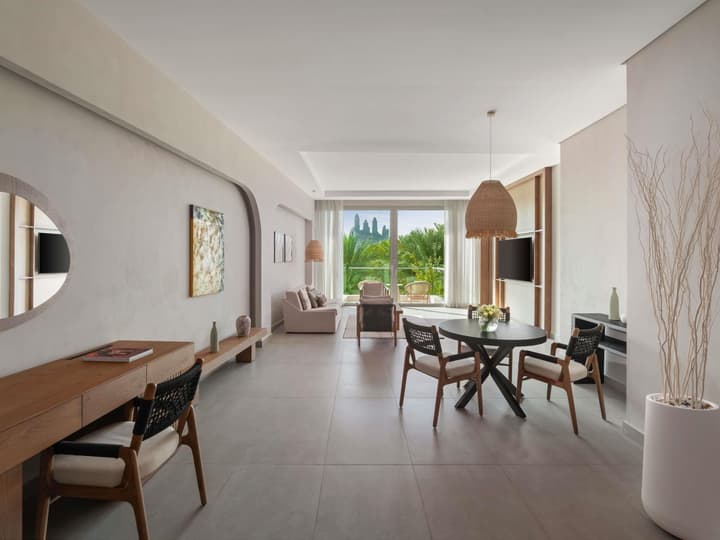 Rixos The Palm Hotel & Suites – Ultra All Inclusive