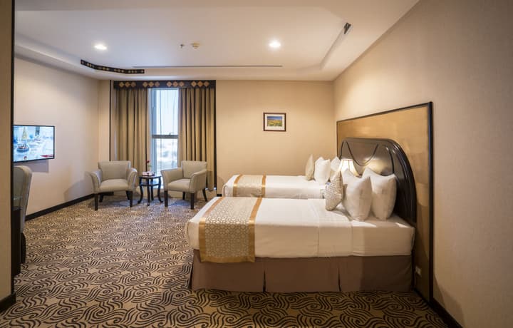 Awaliv International Hotel