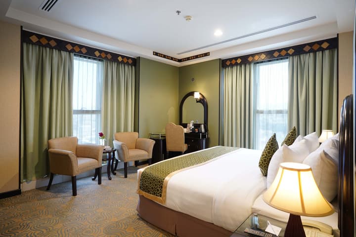 Awaliv International Hotel