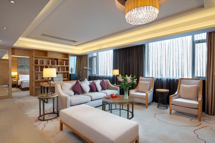 Holiday Inn Chengdu Oriental Plaza by IHG
