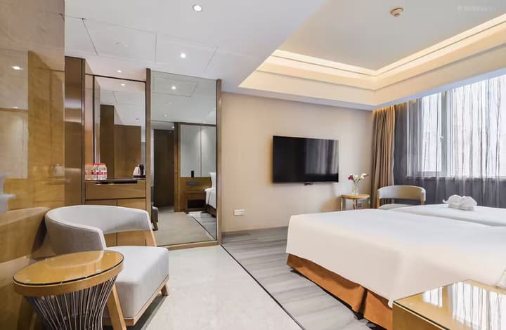 Holiday Inn Chengdu Oriental Plaza by IHG