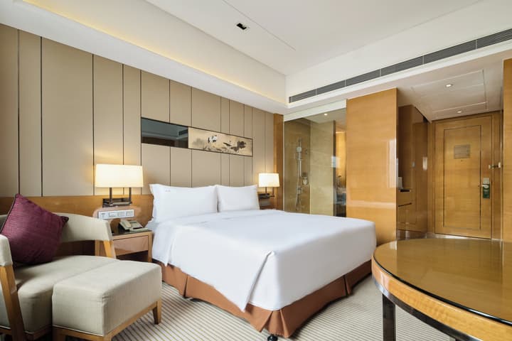 Holiday Inn Chengdu Oriental Plaza by IHG