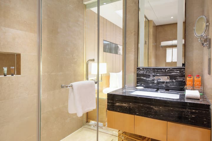 Holiday Inn Chengdu Oriental Plaza by IHG