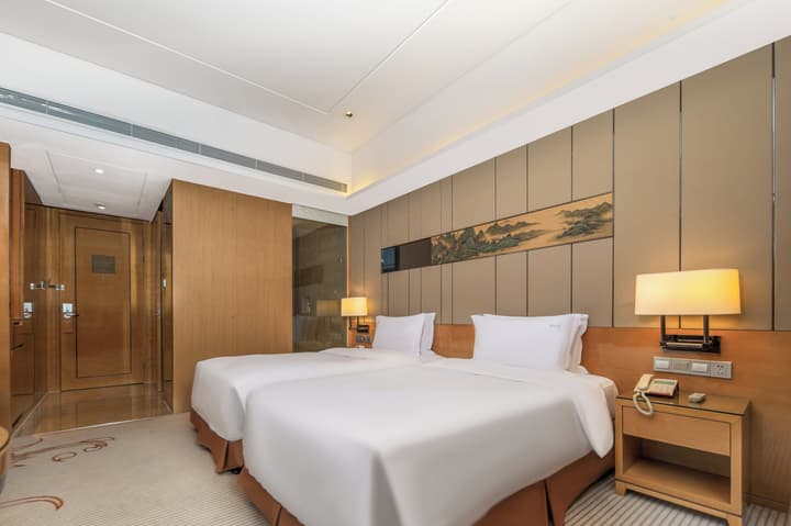 Holiday Inn Chengdu Oriental Plaza by IHG