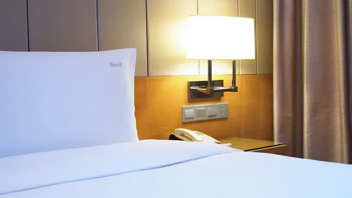 Holiday Inn Chengdu Oriental Plaza by IHG