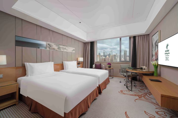 Holiday Inn Chengdu Oriental Plaza by IHG