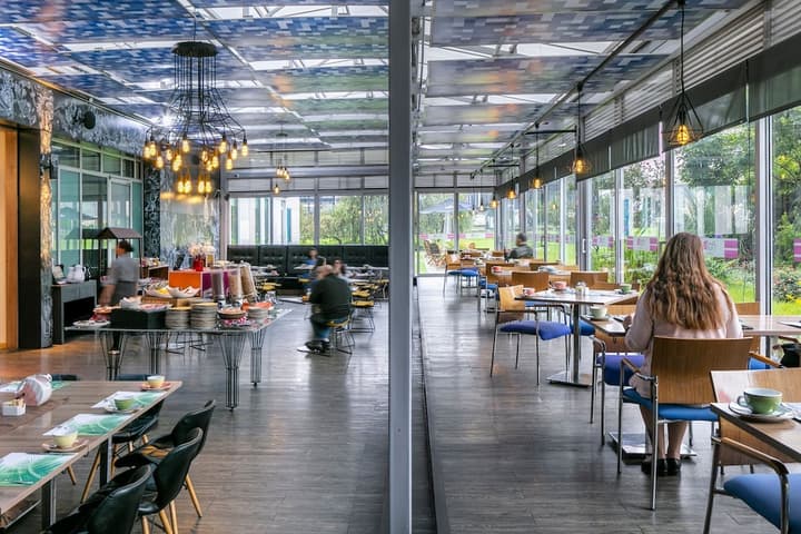 Aloft Bogota Airport Hotel