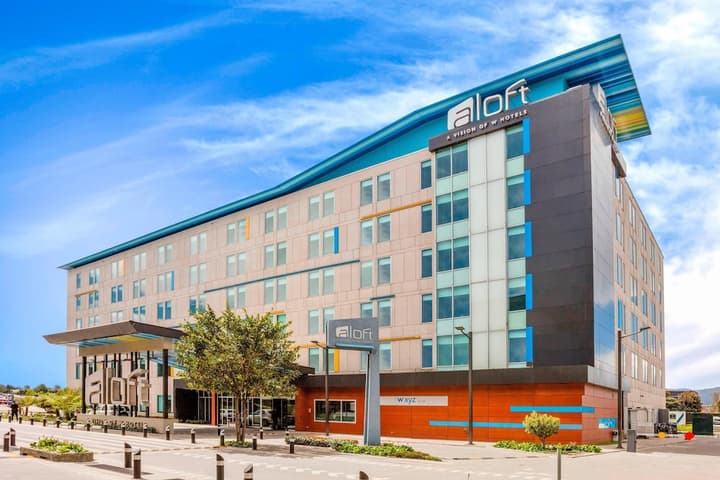 Aloft Bogota Airport Hotel