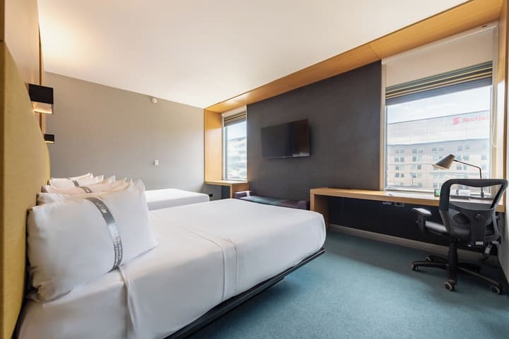 Aloft Bogota Airport Hotel