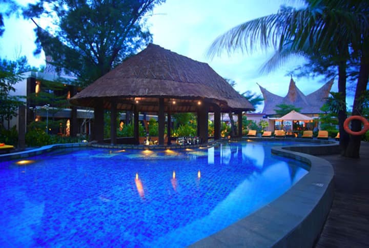 Aston Sunset Beach Resort Gili Trawangan Lombok