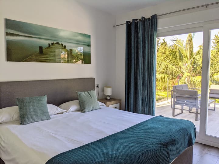 Coral Beach Aparthotel