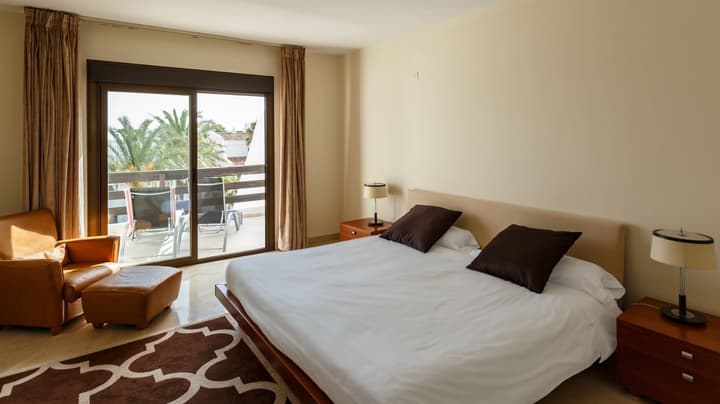 Coral Beach Aparthotel