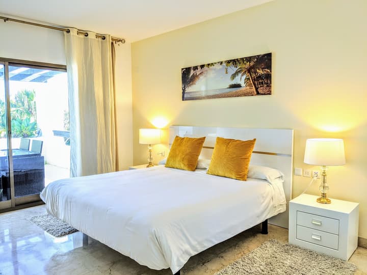 Coral Beach Aparthotel