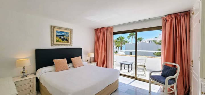Coral Beach Aparthotel