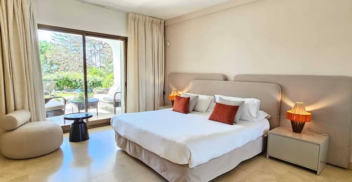 Coral Beach Aparthotel