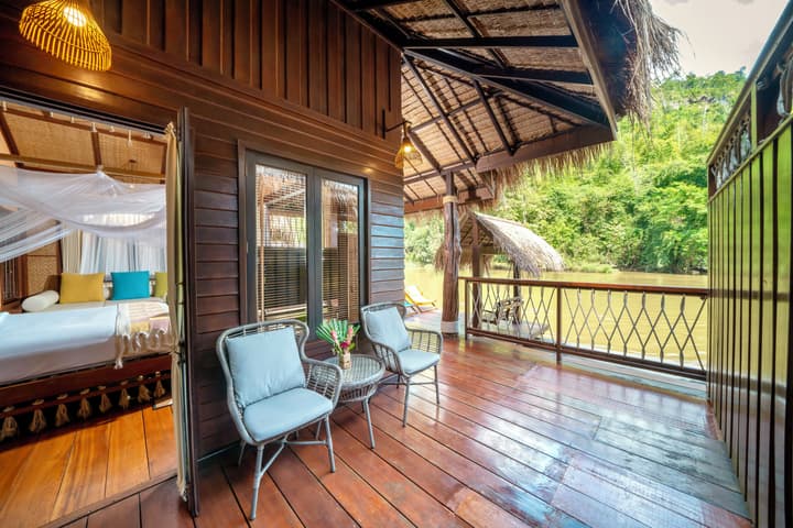 The FloatHouse River Kwai
