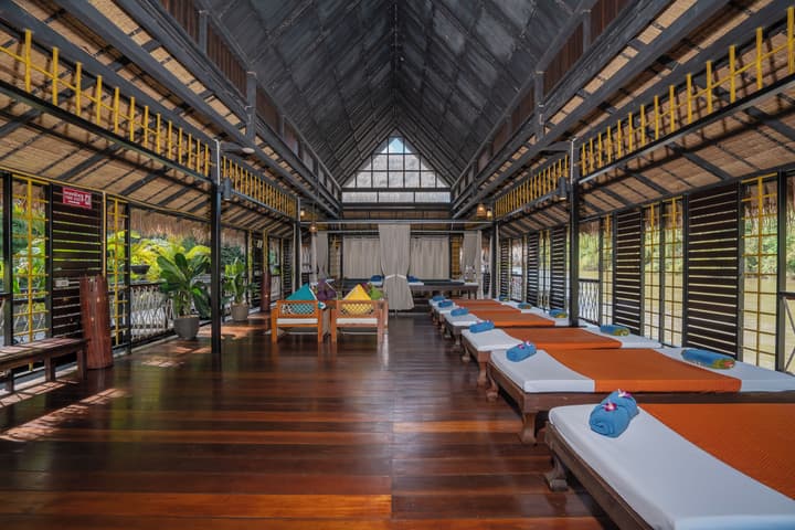 The FloatHouse River Kwai