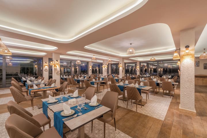 Delphin Imperial