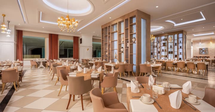 Delphin Imperial