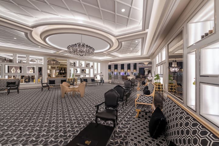 Delphin Imperial
