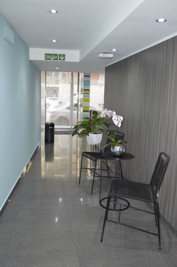 Ian Hotel