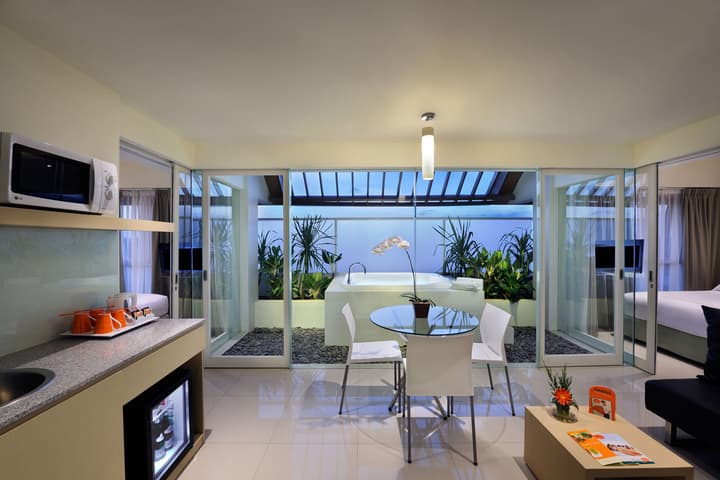 HARRIS Hotel & Residence Sunset Road Bali