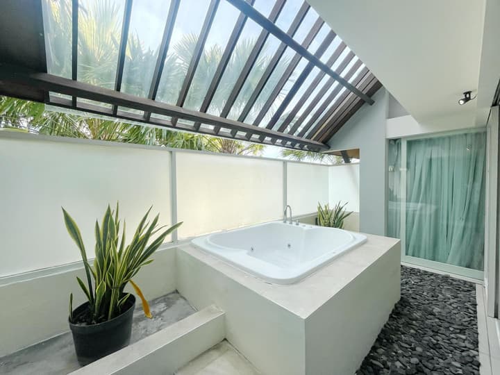 HARRIS Hotel & Residence Sunset Road Bali
