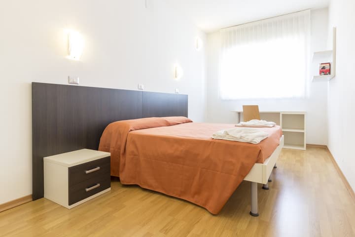 Hotel Sharing