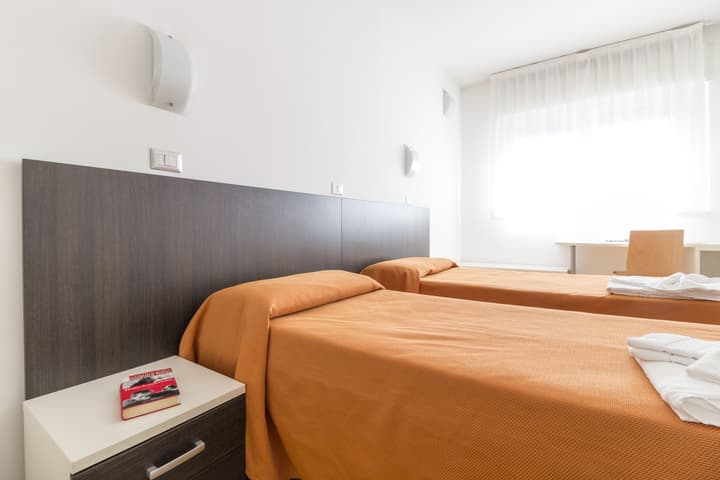 Hotel Sharing