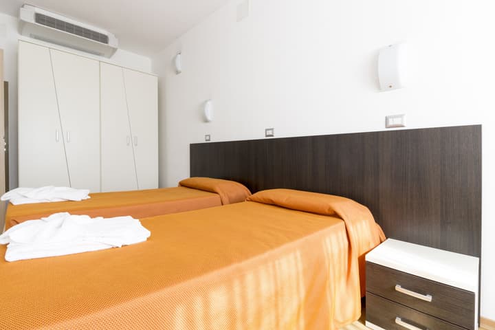 Hotel Sharing