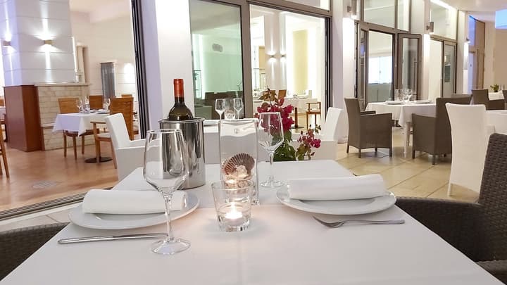 Akrogiali Exclusive Hotel - Adults Only