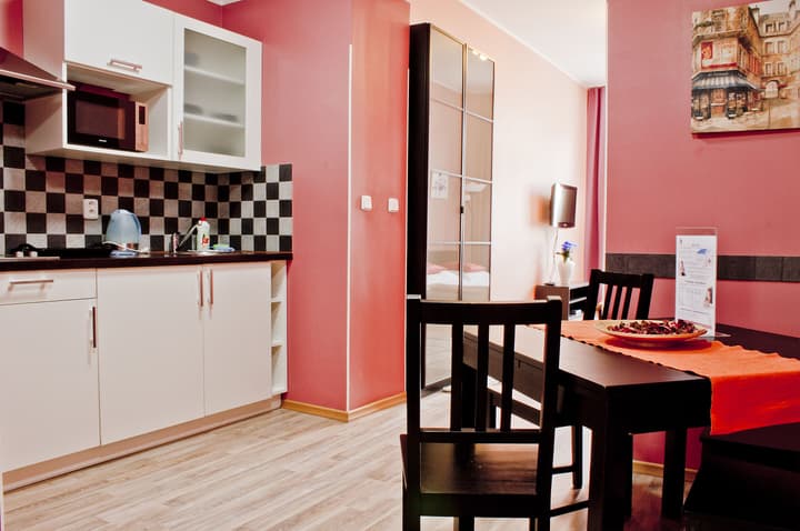 Royal Court Apartments