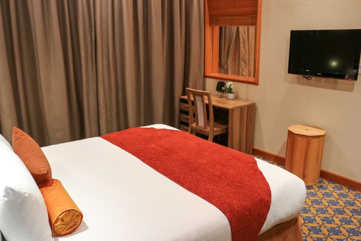 Elite Crystal Hotel