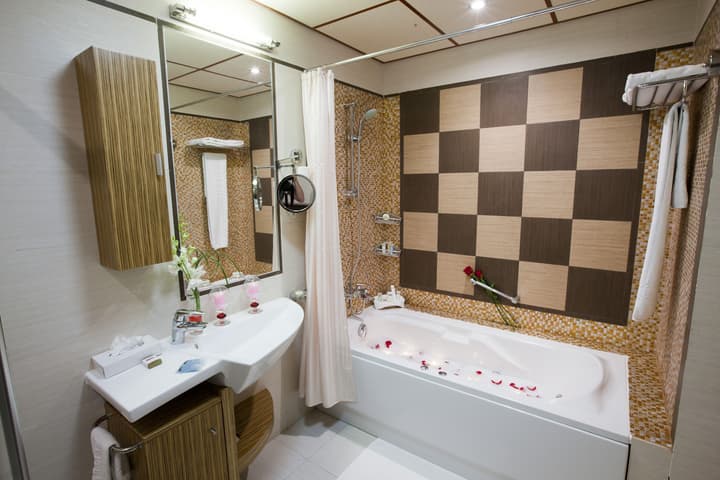 Elite Crystal Hotel