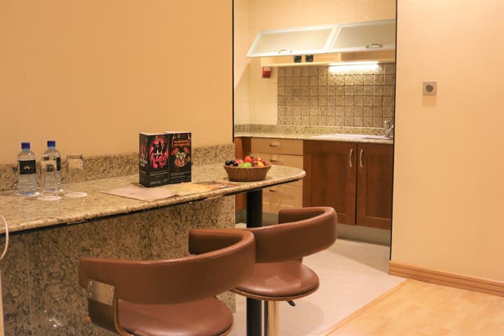 Elite Crystal Hotel