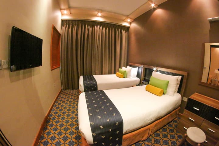 Elite Crystal Hotel