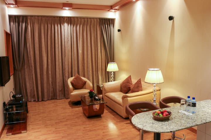 Elite Crystal Hotel