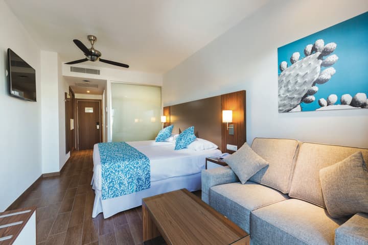 Hotel Riu Bravo - 0'0 All Inclusive