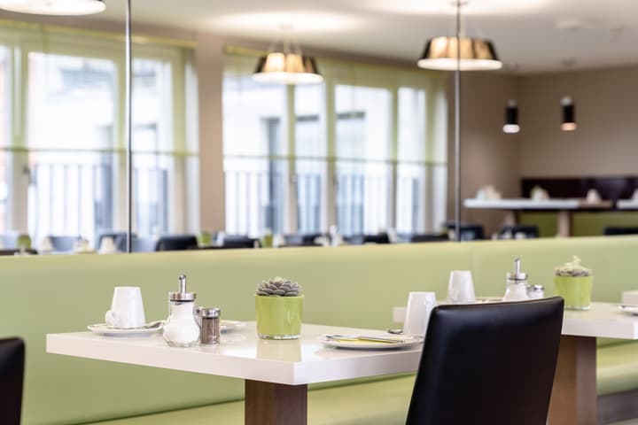 Hotel Demas City