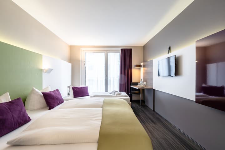 Hotel Demas City