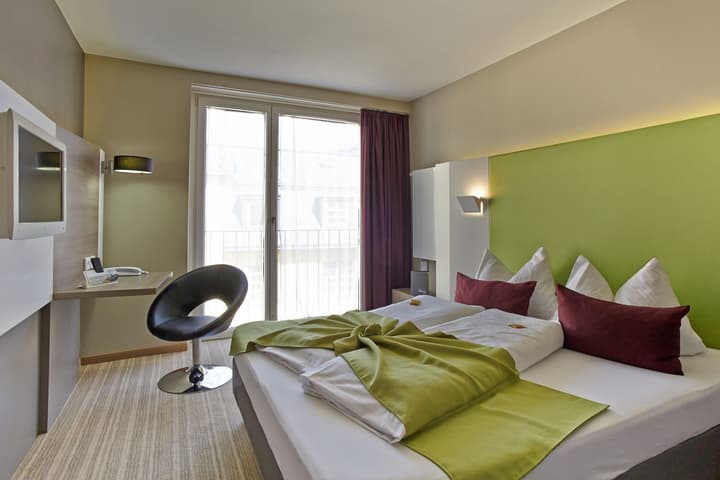 Hotel Demas City