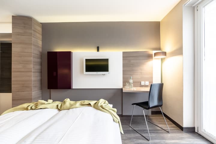 Hotel Demas City