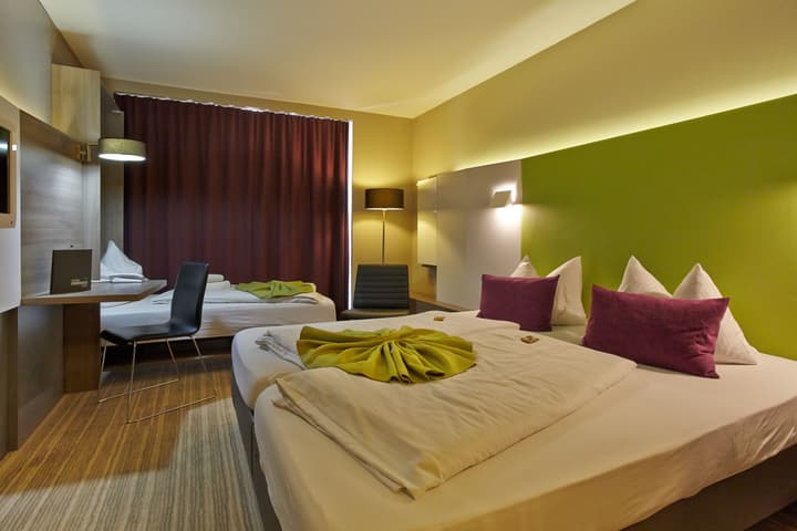 Hotel Demas City