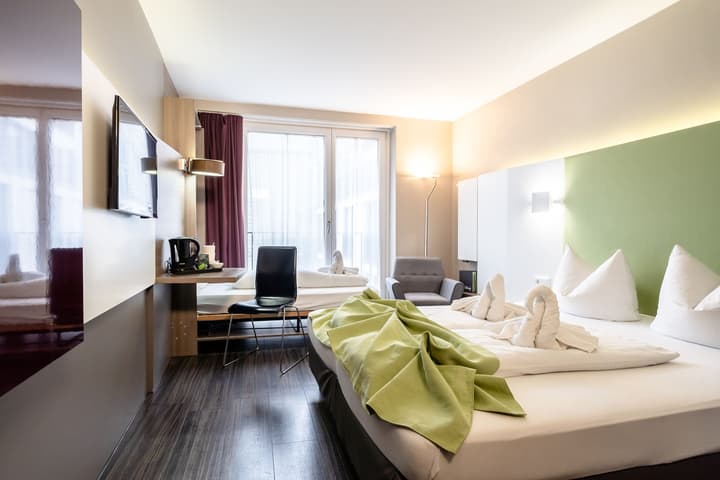 Hotel Demas City
