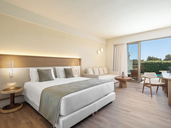 Avra Imperial Hotel