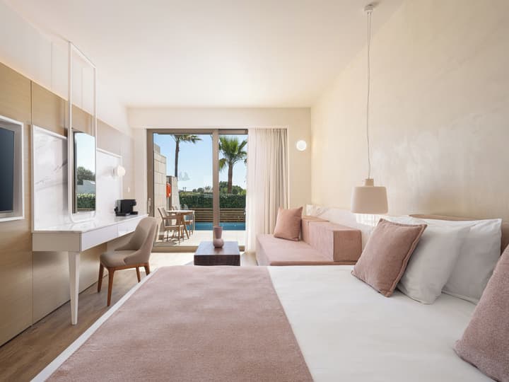 Avra Imperial Hotel
