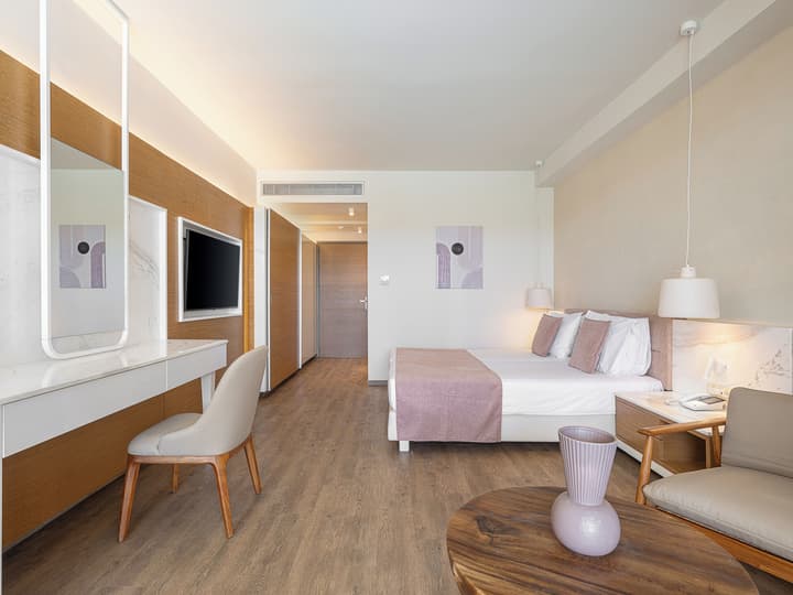 Avra Imperial Hotel