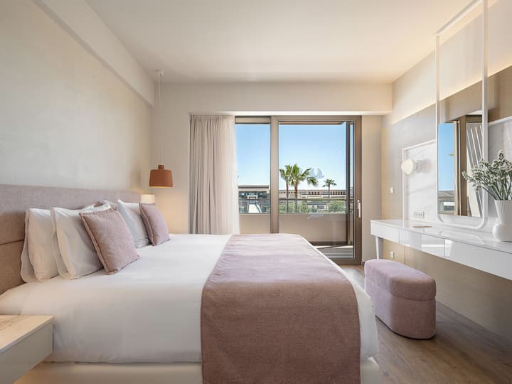 Avra Imperial Hotel