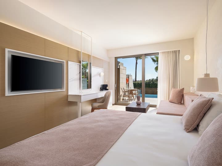 Avra Imperial Hotel